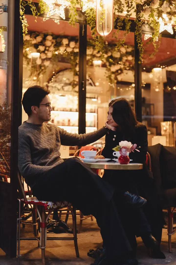 Couple Photoshoot in Paris